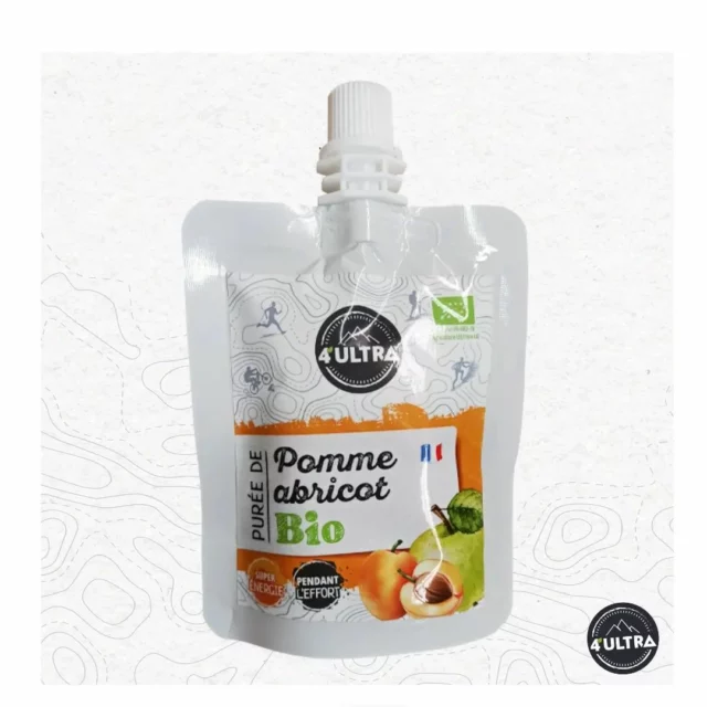 🚀 ✴️✴️Pomme & abricot✴️✴️🚀

Notre purée énergétique fruitée est un mélange savoureux et nutritif, parfait pour les athlètes et les personnes actives recherchant un coup de pouce naturel et sain.

✳️Purée de pomme : Riche en fibres et en acide malique, la purée de pomme aide à améliorer l'endurance en soutenant le cycle de Krebs, crucial pour la production d'énergie cellulaire.
✳️Purée d'abricot : Les abricots sont riches en bêta-carotène, un pigment qui se transforme en vitamine A dans le corps. La vitamine A est un puissant antioxydant, protégeant les cellules contre les dommages oxydatifs causés par l'exercice intense. Elle aide également à maintenir un système immunitaire fort, réduisant le risque de maladies et d'infections qui peuvent entraver les performances sportives.
✳️Sucre de canne : Contrairement aux sucres raffinés, le sucre de canne conserve ses nutriments naturels, fournissant une source d'énergie immédiate. Grâce à son index glycémique plus faible, il aide à maintenir des niveaux de glycémie stables, essentiels pour les performances sportives soutenues.
✳️Camu Camu : Extrêmement riche en vitamine C, le Camu Camu est un puissant antioxydant qui renforce le système immunitaire et combat la fatigue. Il aide également à protéger les cellules contre les dommages oxydatifs, favorisant une récupération rapide après l'exercice.
✳️Sel : Essentiel pour maintenir l'équilibre électrolytique, le sel aide à prévenir la déshydratation et à maintenir une performance optimale pendant l'exercice. Il joue également un rôle crucial dans la transmission nerveuse et la contraction musculaire.

Cette purée énergétique est idéale pour les sportifs recherchant une collation rapide et efficace pour soutenir leurs performances, notamment lors d'efforts soutenus. D’une texture similaire à un gel🚀, elle fournit une énergie durable, améliore le contrôle de la glycémie tout en maintenant l'équilibre électrolytique et favorise une récupération rapide après l'effort. 

Pomme du Roussillon
Abricot du Roussillon
Sel de @mairiesaliesdebearn 

Camu camu du 🇧🇷